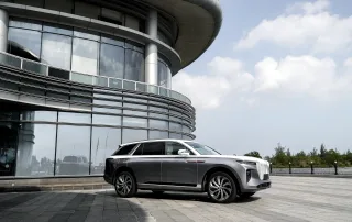 Hongqi E-HS9